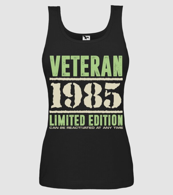 Veteran 1985 minta fekete pólón