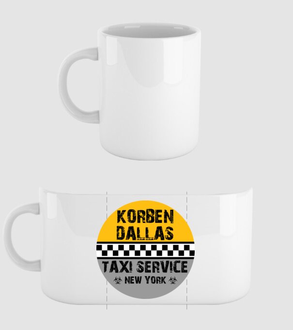 Korben Dallas minta fehér pólón
