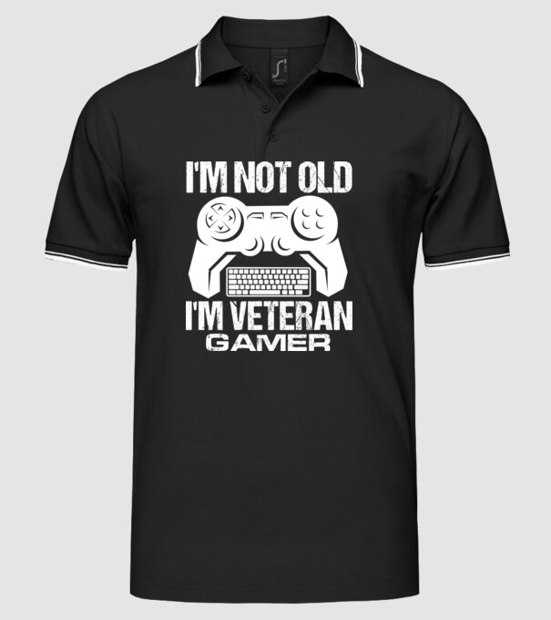 Not old Veteran - Gamer minta fekete pólón