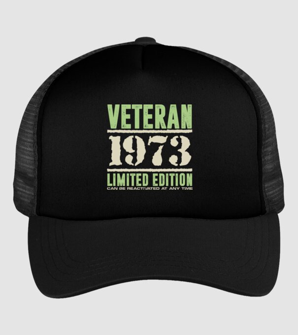 Veteran 1973 minta fekete pólón