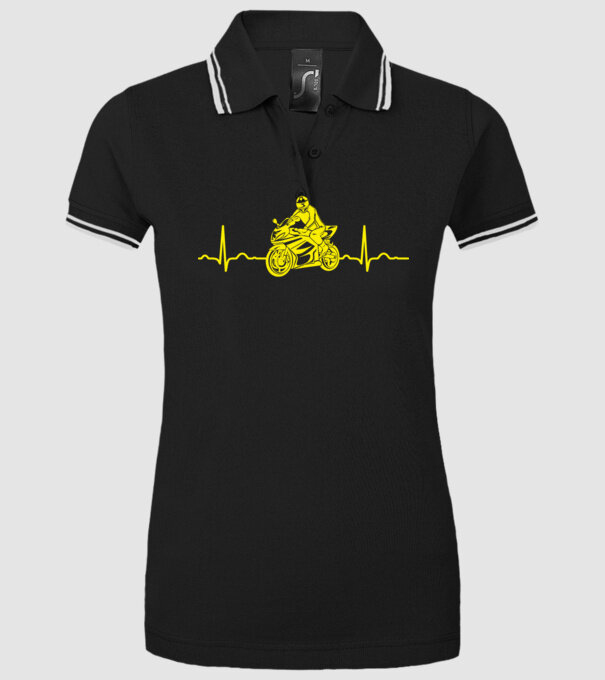 EKG motoros minta fekete pólón