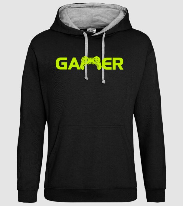 Gamer minta fekete pólón