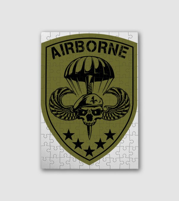 Airborne minta fehér pólón
