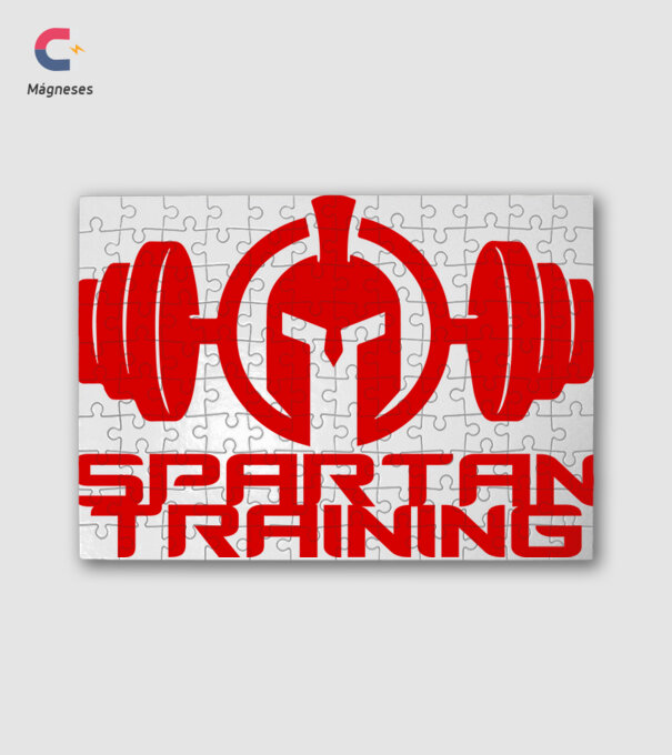 Spartan Training minta fehér pólón