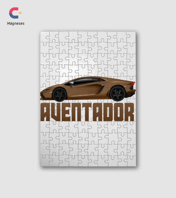 Aventador minta fehér pólón