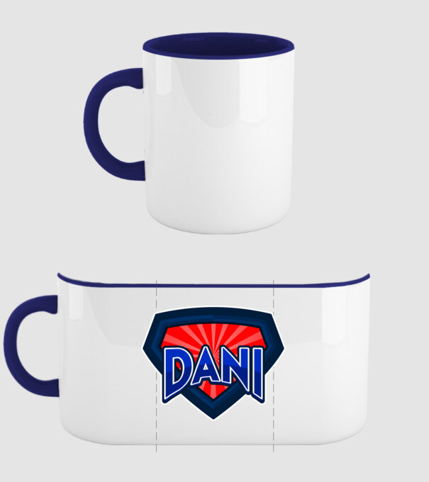 DANI minta sötétkék pólón