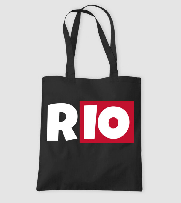RIO minta fekete pólón