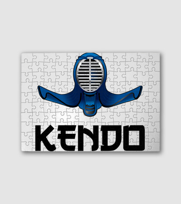 KENDO minta fehér pólón