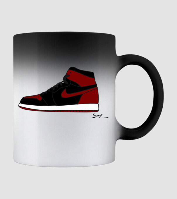 aj 1 banned minta fekete pólón