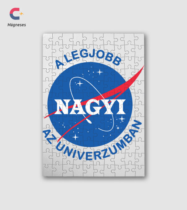 A legjobb Nagyi az univerzumban minta fehér pólón