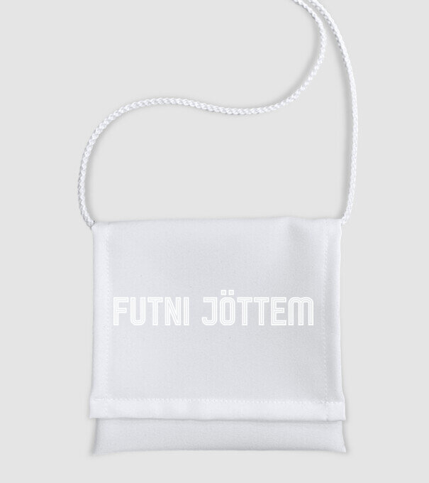 futni minta fehér pólón