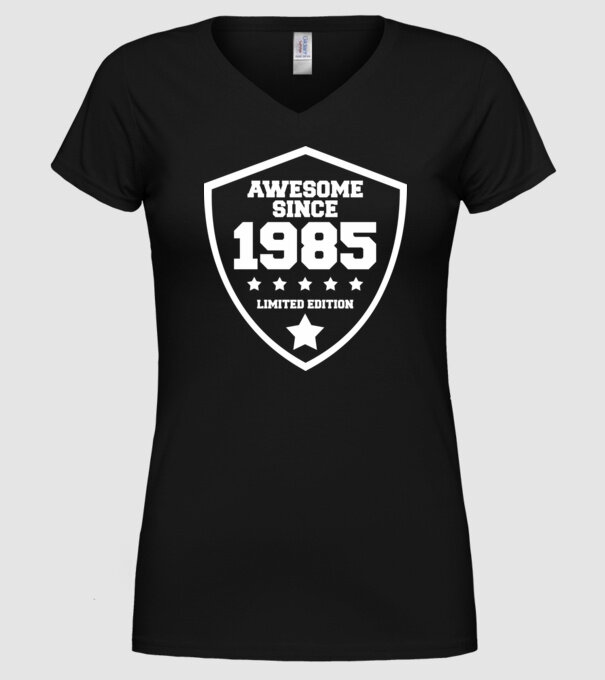 AWESOME1985 minta fekete pólón