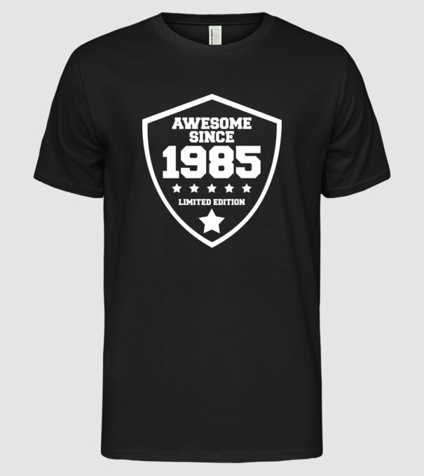 AWESOME1985 minta fekete pólón