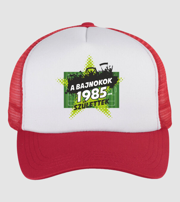 A BAJNOKOK 1985-BEN SZÜLETTEK SZÜLINAPI FOCIS PÓLÓ MINTA minta fehér/piros pólón