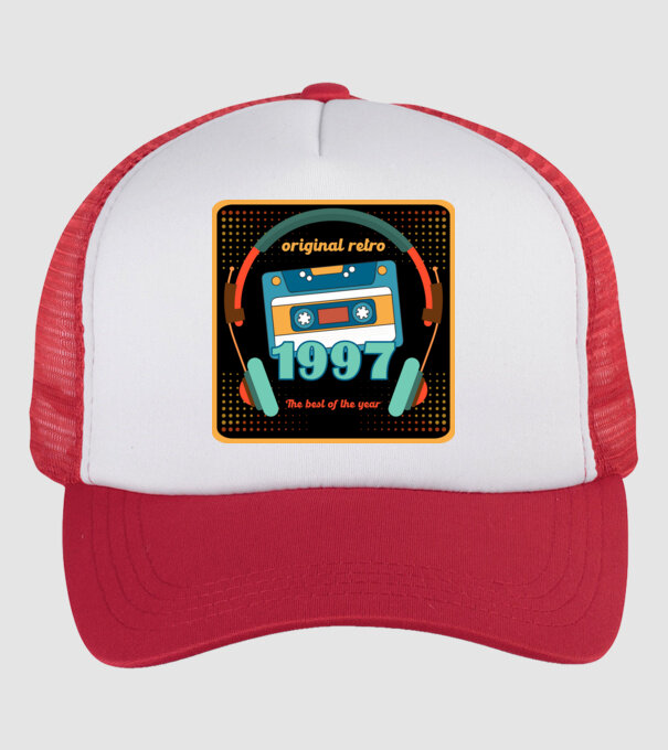 original retro audió kazetta, füles, régi magnókazetta évszámmal. 1997 minta fehér/piros pólón