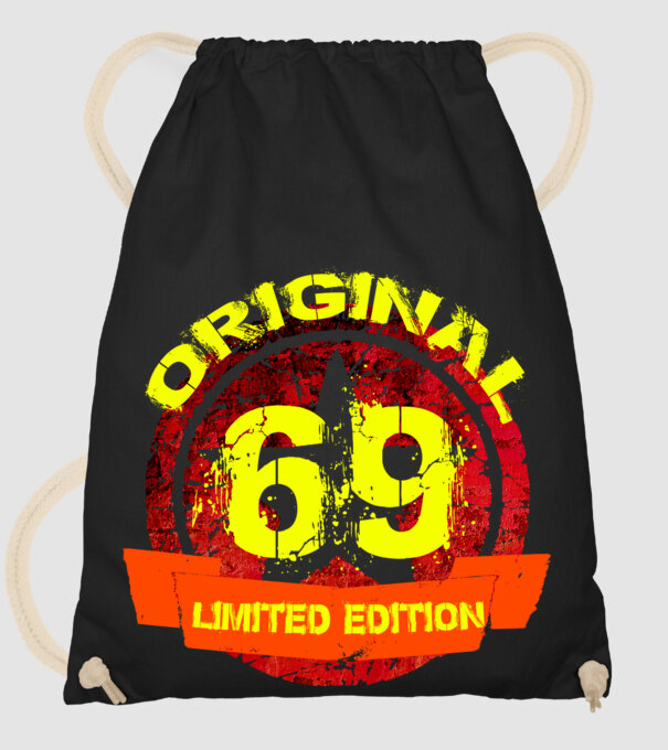original limited edition 69 éves, születésnap minta fekete pólón
