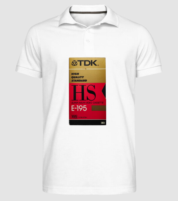 TDK retro VHS videokazetta HS E-195 minta fehér pólón