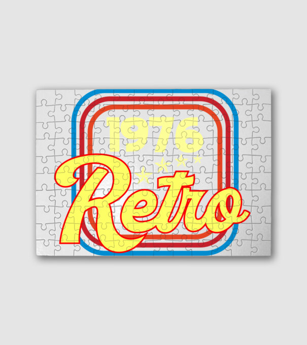 retro születésnapi felirat dátummal 1976 minta fehér pólón