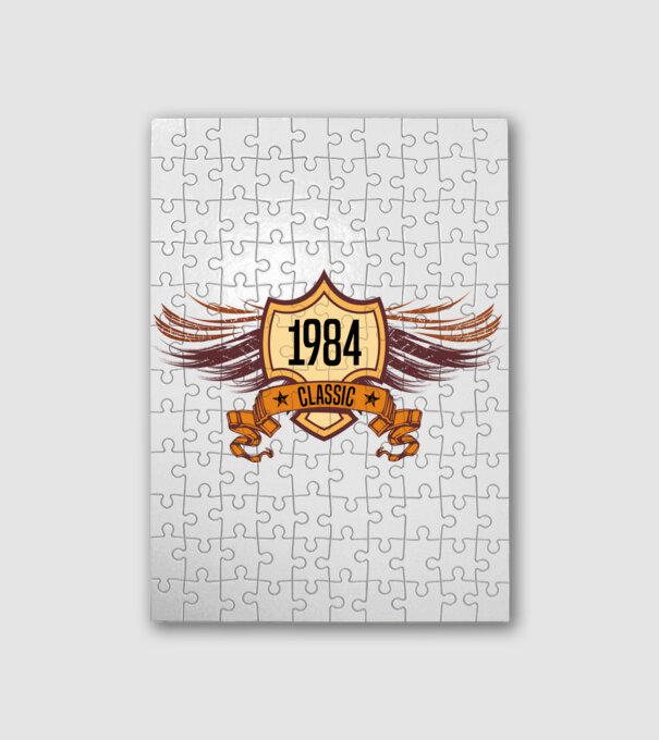 classic szülinapi embléma 1984 minta fehér pólón