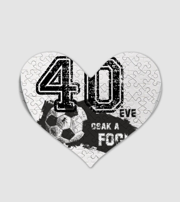40 éve csak a foci 40 éves születésnapra minta fehér pólón
