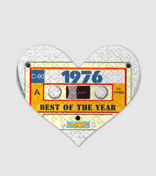 retro születésnapi audio kazetta, magnókazetta, best of the year 1976 minta fehér pólón