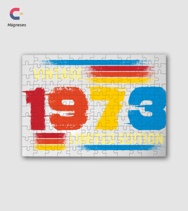 vintage ÉVSZÁM, LIMITED EDITION, RETRO SZÜLETÉSNAP, 1973 minta fehér pólón