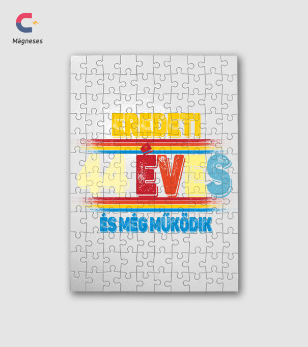 EREDETI 44 ÉVES ÉS MÉG MŰKÖDIK minta fehér pólón