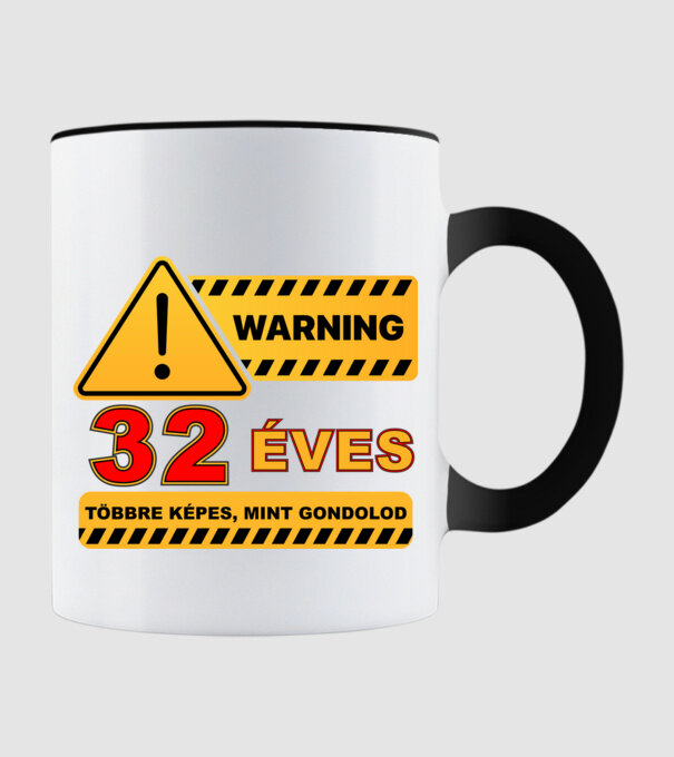 WARNING, 32 ÉVES TÖBBRE KÉPES, MIT GONDOLOD minta fekete pólón