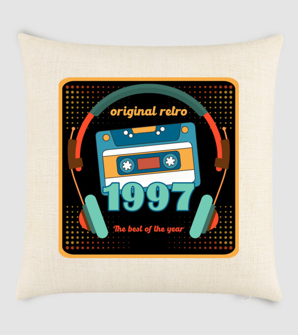 original retro audió kazetta, füles, régi magnókazetta évszámmal. 1997 minta homokszín pólón