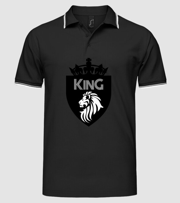 OROSZLÁN KING RUHÁZAT minta fekete pólón