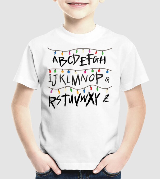 Stranger Things ABC minta fehér pólón