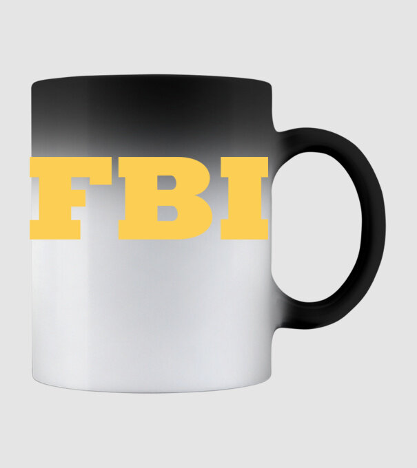 FBI minta fekete pólón