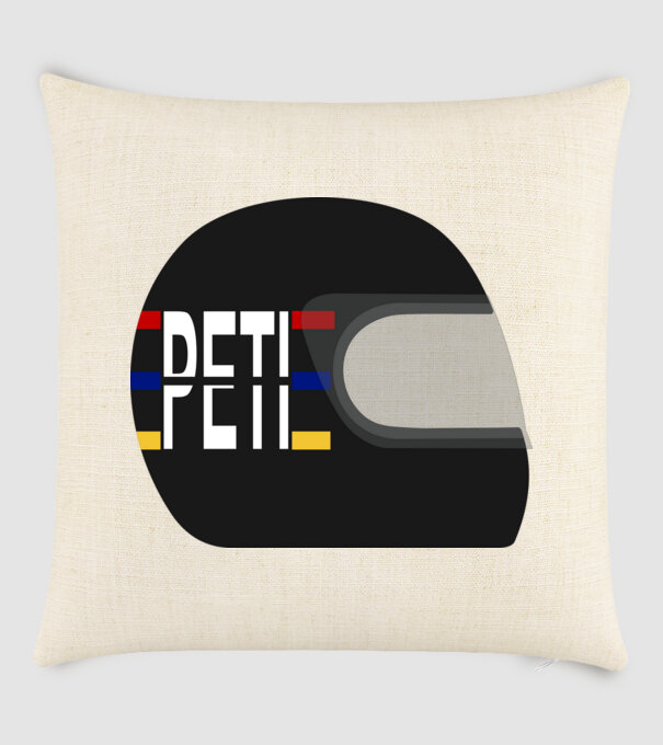 James Hunt sisak Peti minta homokszín pólón