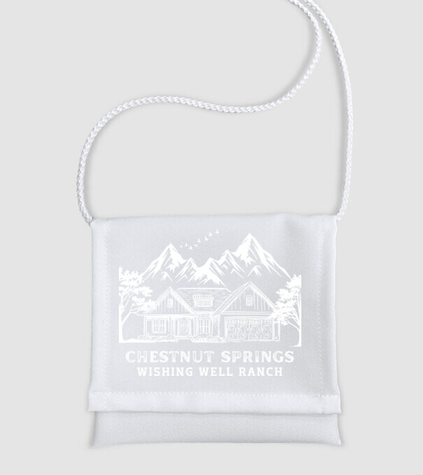 Chestnut Springs - Wishing Well Ranch - fehér minta fehér pólón