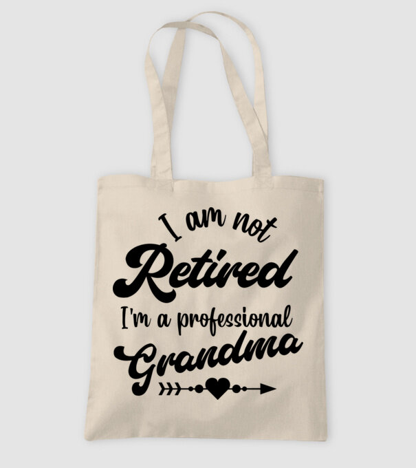 Professional Grandma minta homokszín pólón