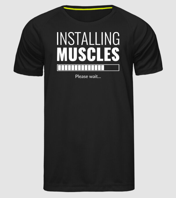 installing muscles minta fekete pólón