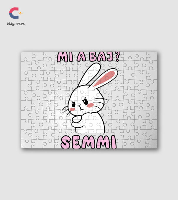 Minden oké, semmi baj! minta fehér pólón