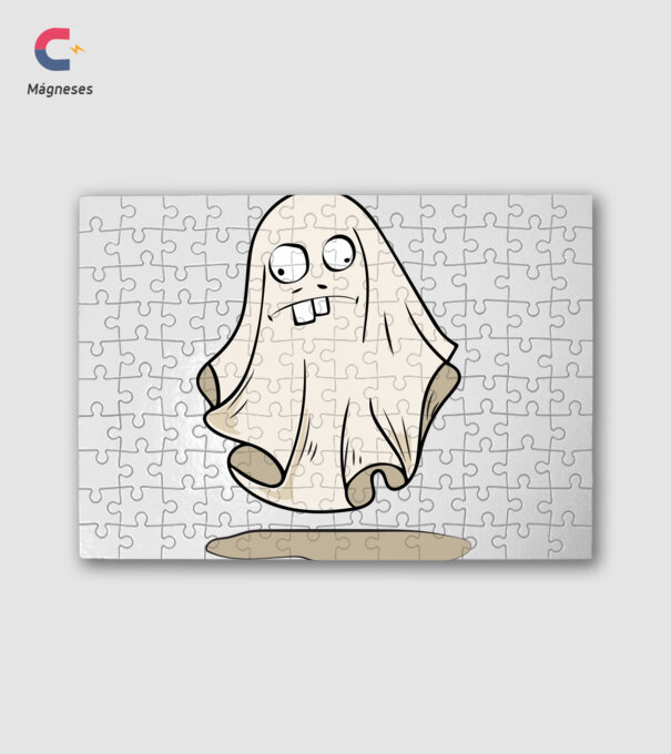 bolondos szellem halloween minta minta fehér pólón