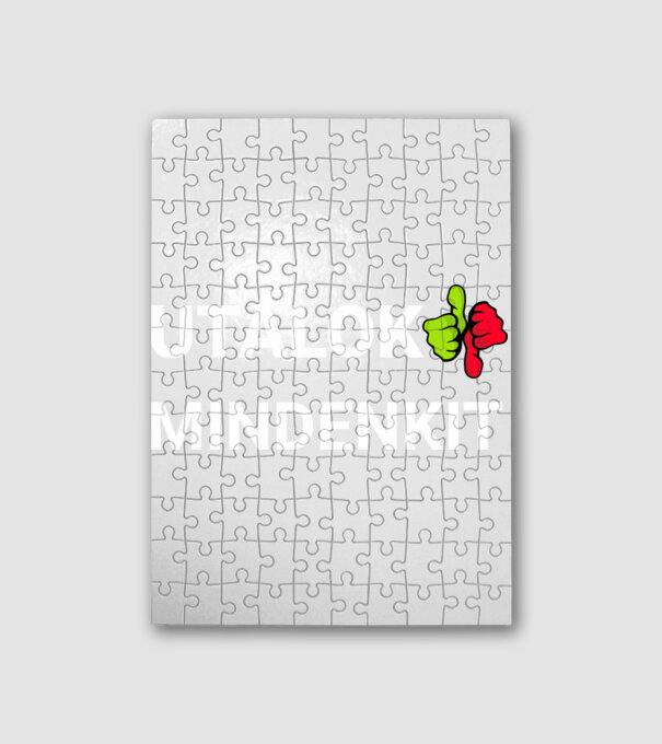 Utálok mindenkit minta fehér pólón