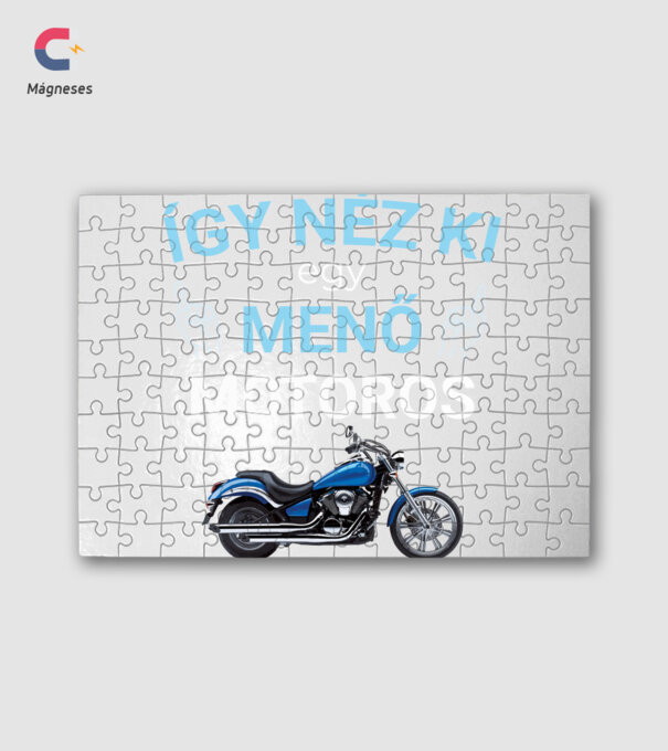 Menő Motoros minta fehér pólón