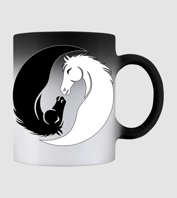 ying yang ló minta fekete pólón