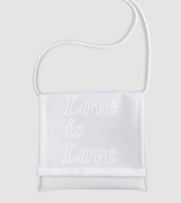 Love is Love - fehér minta fehér pólón