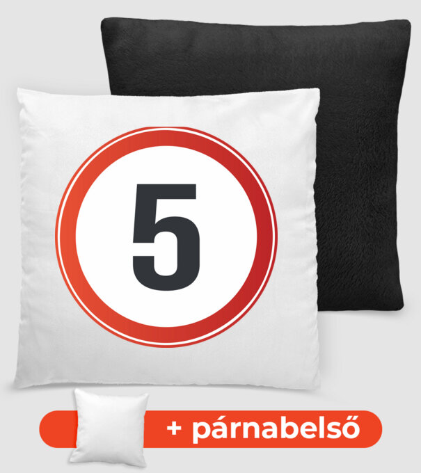 5-ös tábla minta fekete pólón