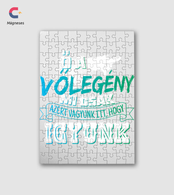 Ő a völegény,mi csak azért vagyunk itt,hogy igyunk minta fehér pólón