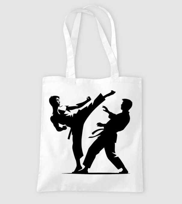 karate minta fehér pólón