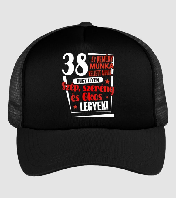 38 év kemény munka kellett minta fekete pólón
