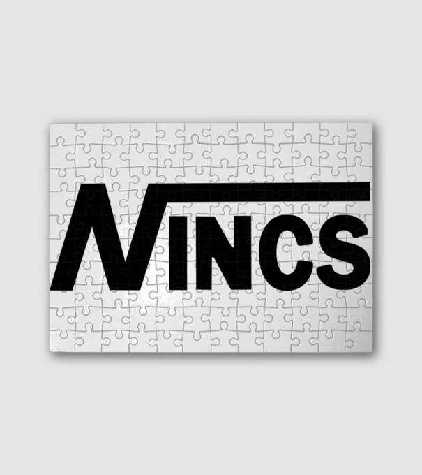 Nincs(s) minta fehér pólón