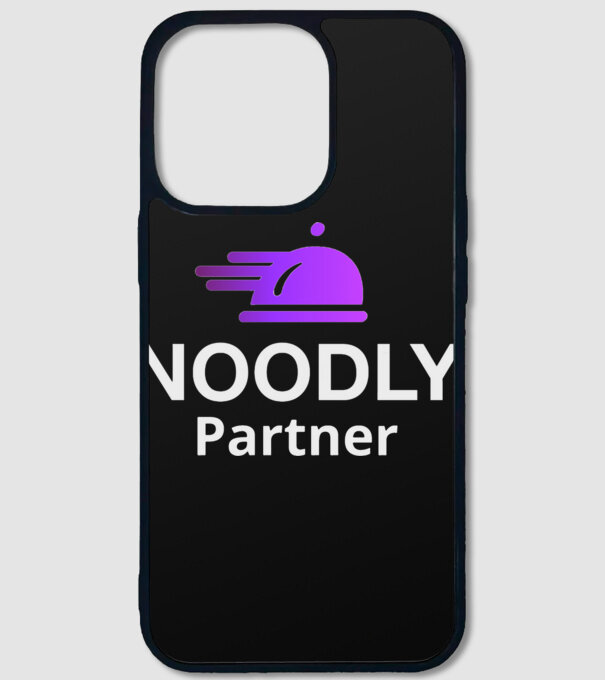 Noodly póló minta fekete pólón