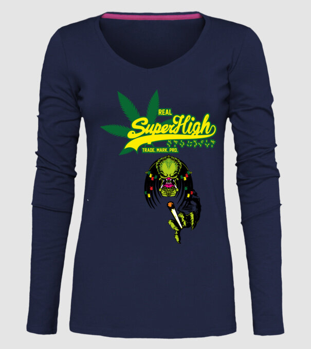 predator minta sötétkék pólón