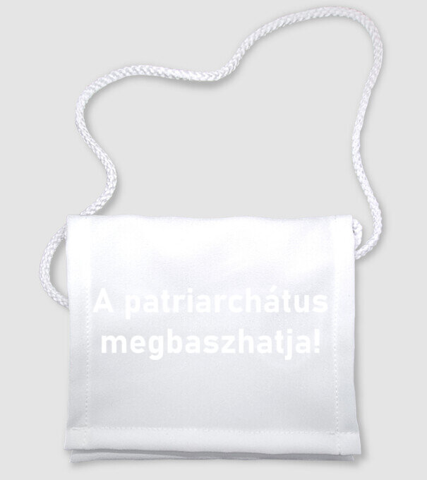 patriarchátus.fehér minta fehér pólón